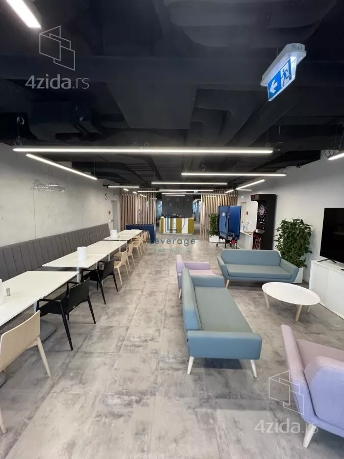 Poslovni prostor | 4zida