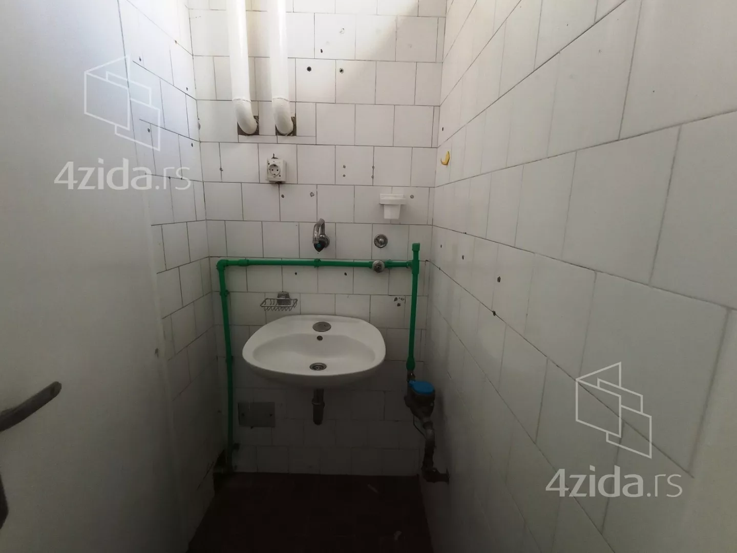 Lokal | 4zida