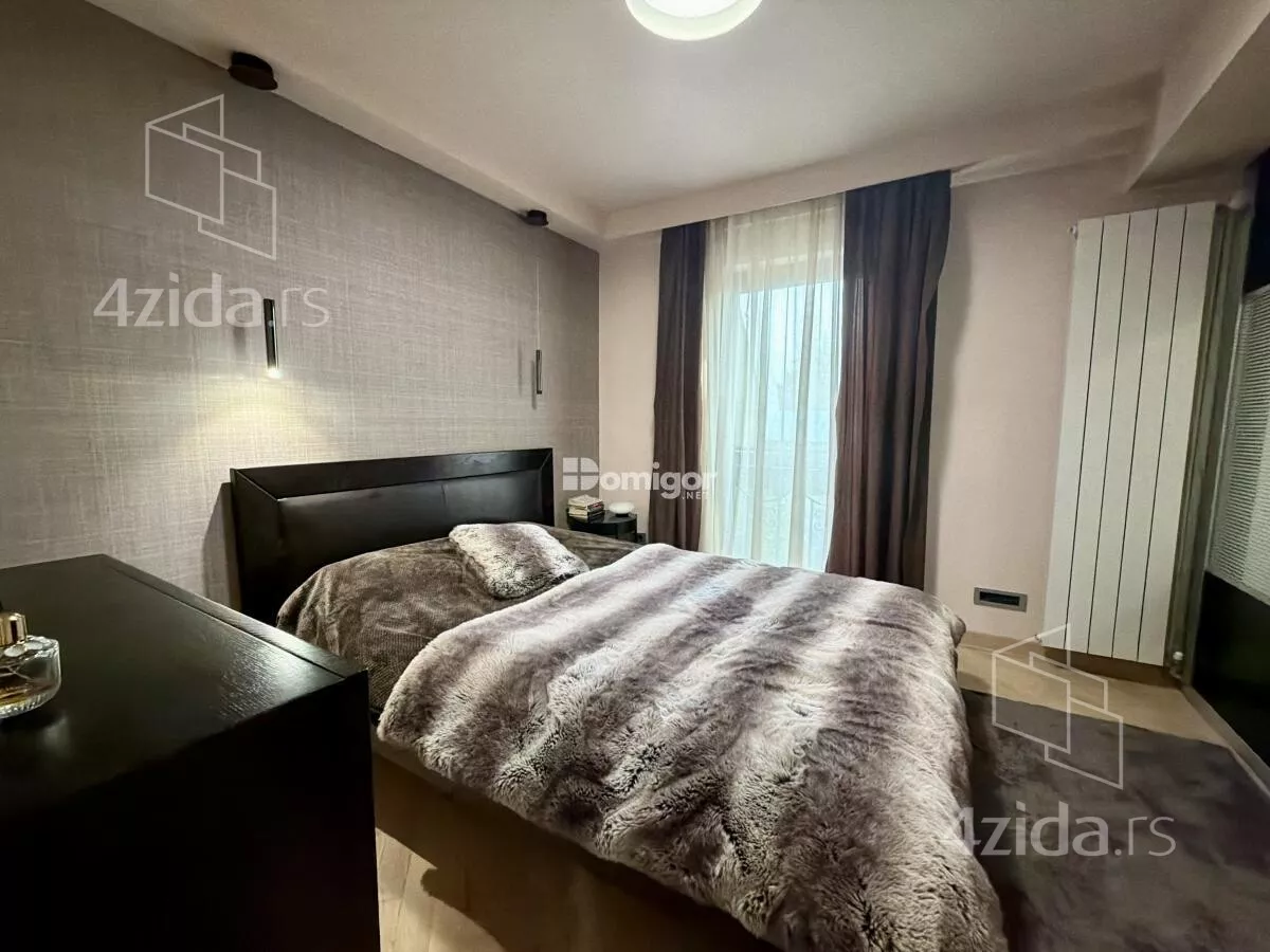 Petosoban stan | 4zida