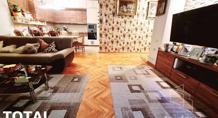 Petoiposoban stan | 4zida