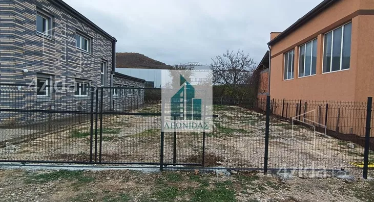 Plac | 4zida