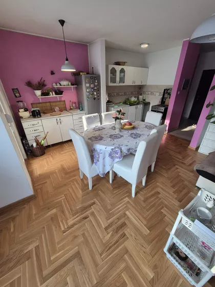 Cara Dušana | 4zida.rs