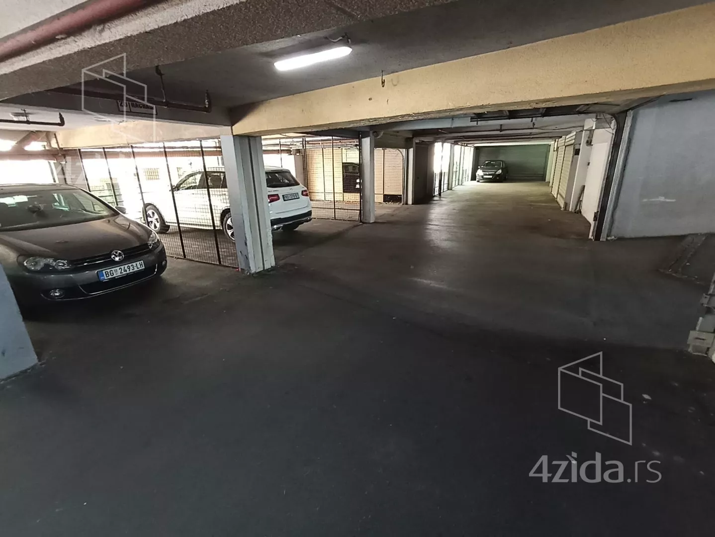 Garaža | 4zida