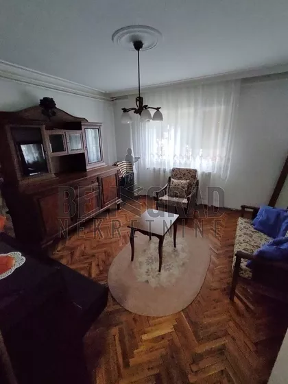 Zmaj Jovina | 4zida.rs