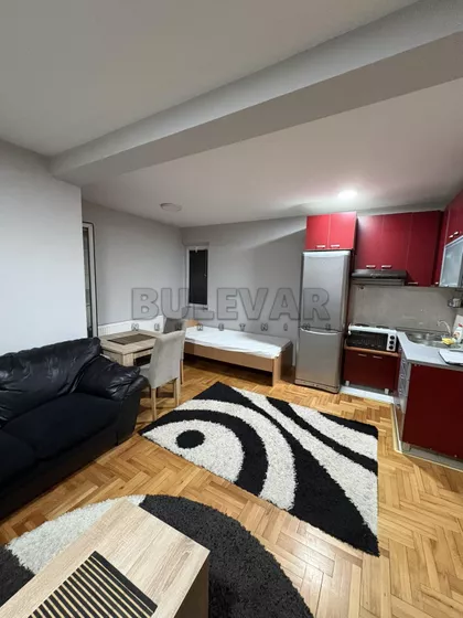 Dečanska | 4zida.rs