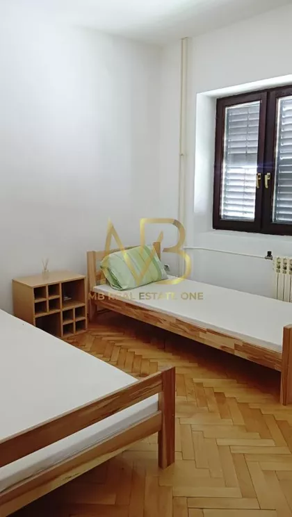 Ratka Mitrovića | 4zida.rs