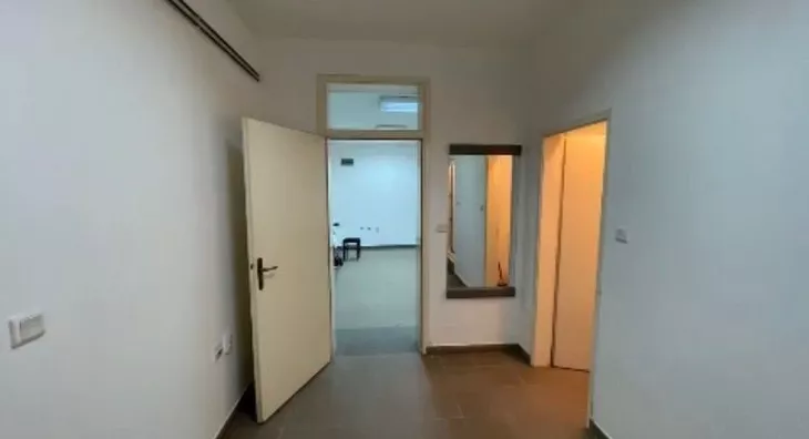 Lokal | 4zida