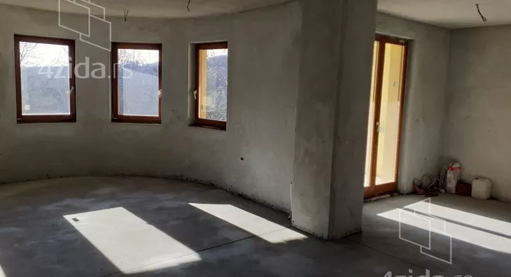 3-etažna kuća | 4zida