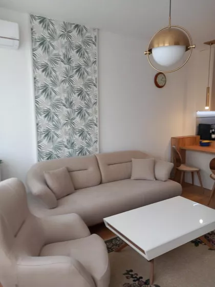 Tadije Sondermajera | 4zida.rs