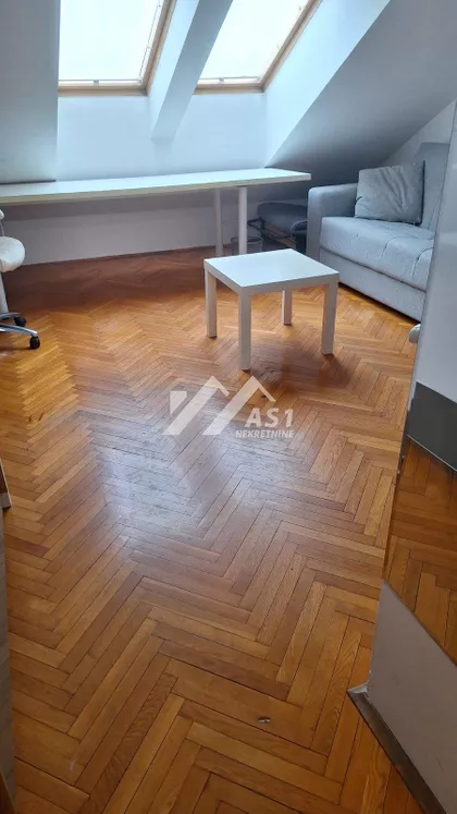 Trg Marije Trandafil | 4zida.rs