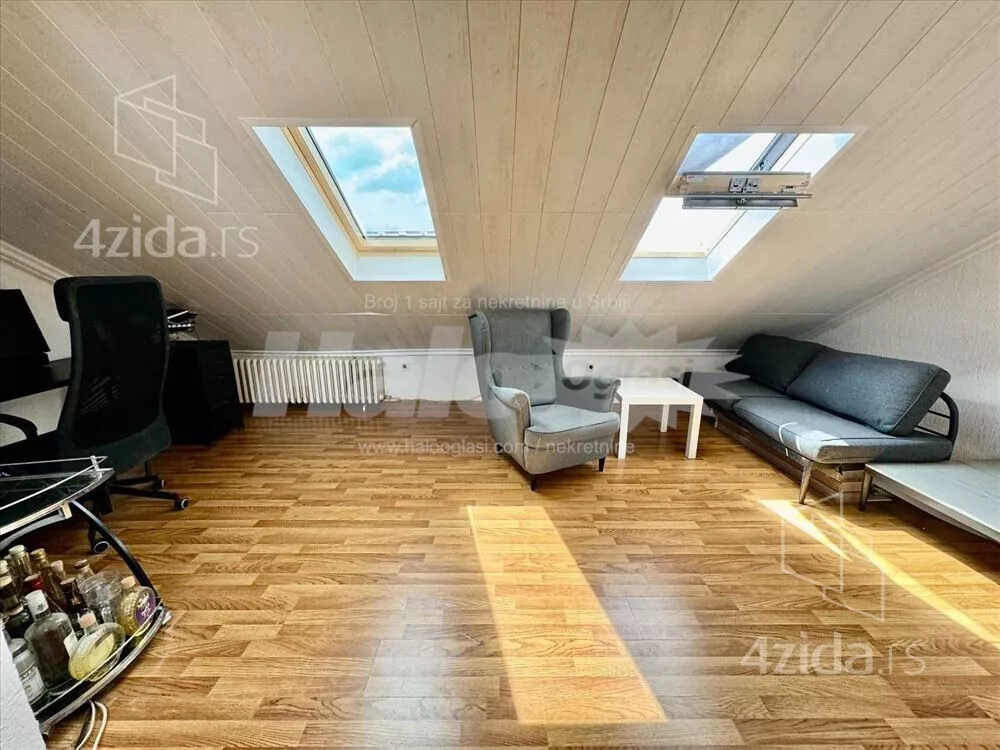 Petosoban stan | 4zida