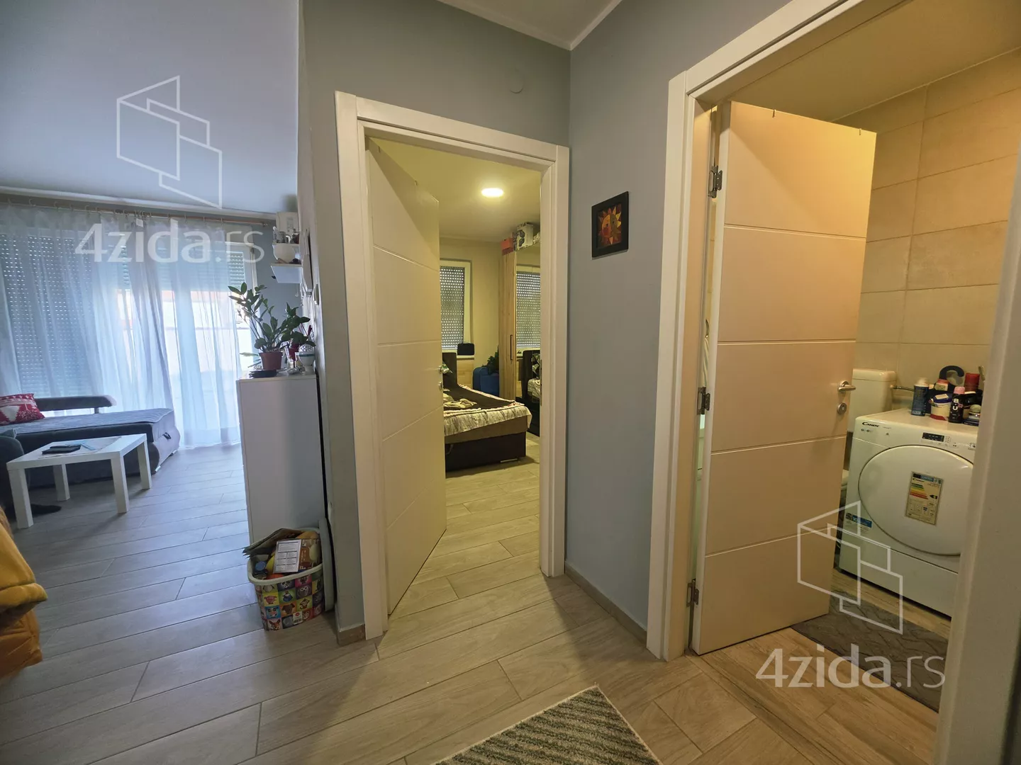 Jednoiposoban stan | 4zida