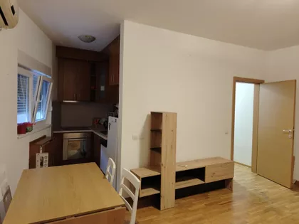 Rade Končara | 4zida.rs