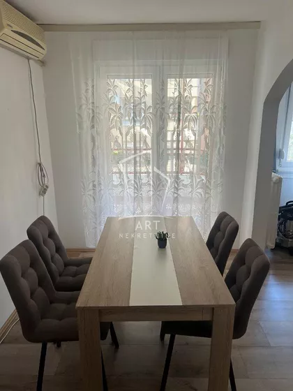 Petra Lekovića | 4zida.rs