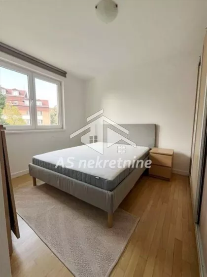 Gradska Bolnica | 4zida.rs