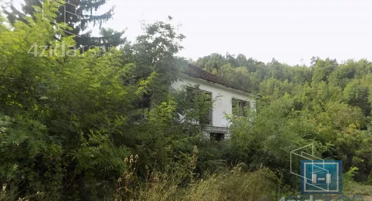 Poslovna zgrada | 4zida