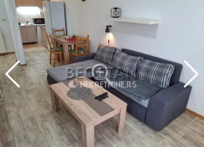 Madridska | 4zida.rs