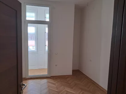 Trg Svetog Stefana 19 | 4zida.rs