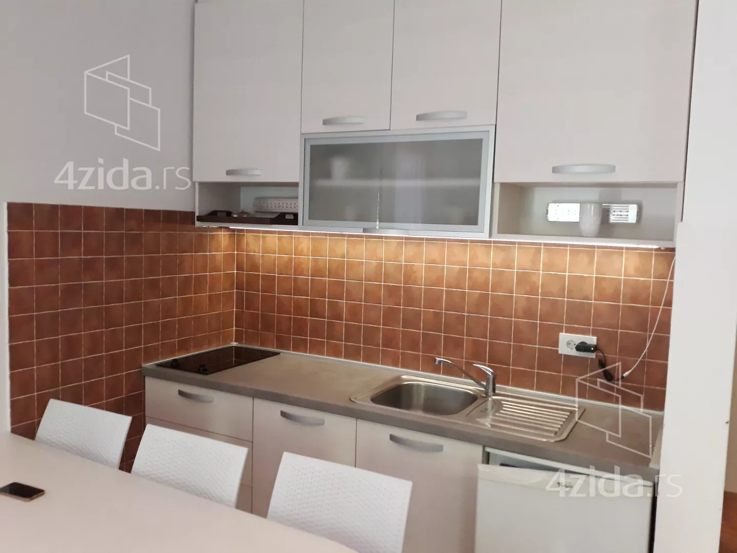 Garsonjera | 4zida
