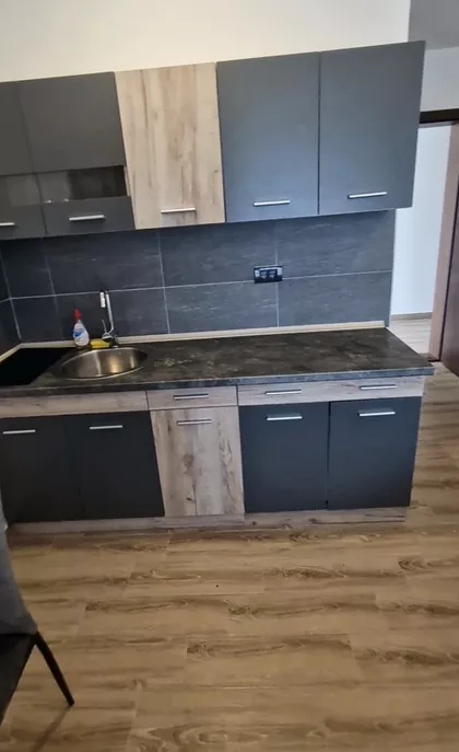 Stefana Prvovenčanog 64 | 4zida.rs