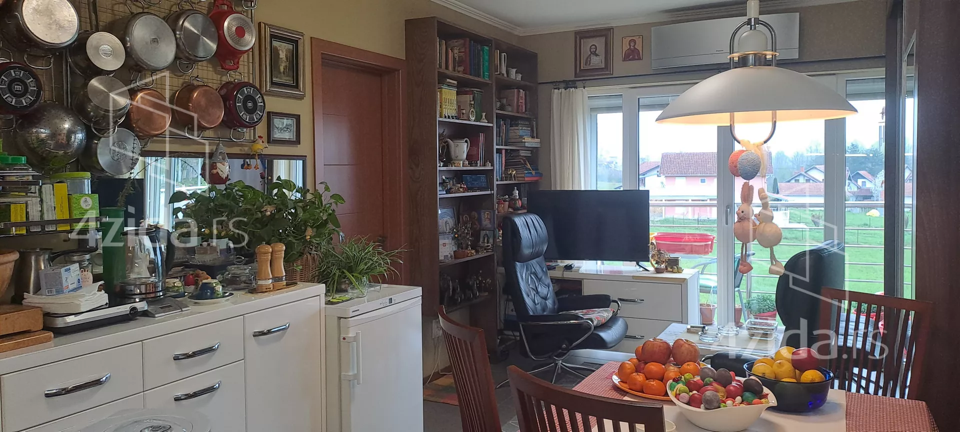 Dvoiposoban stan | 4zida