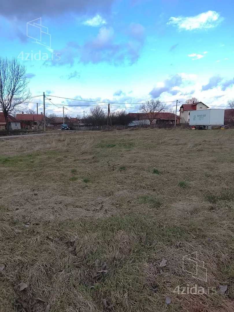 Građevinsko zemljište | 4zida