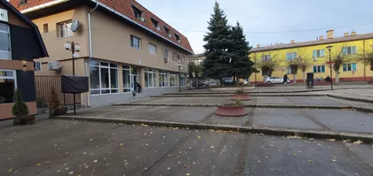 Paradni Trg 2 | 4zida.rs