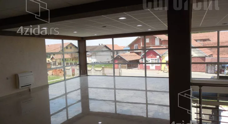 Poslovni prostor | 4zida