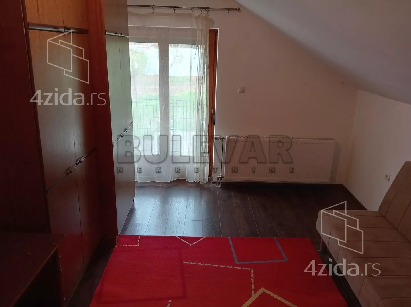 Troiposoban stan | 4zida