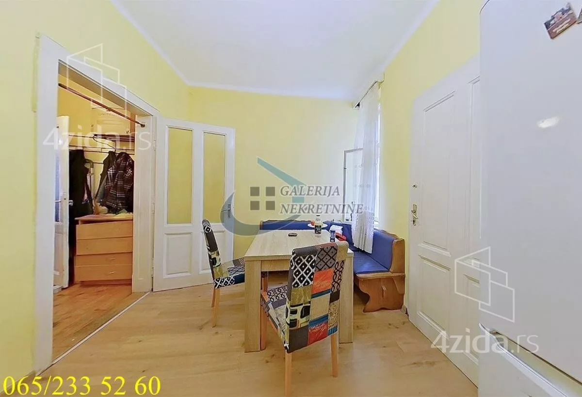 Četvoroiposoban stan | 4zida