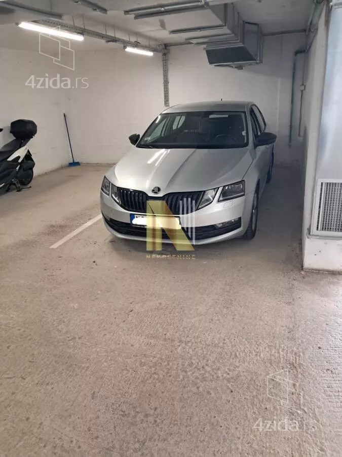 Garaža/Parking | 4zida