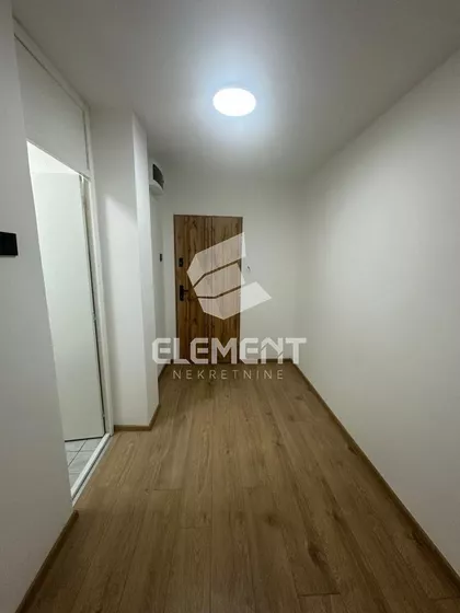 Balzakova | 4zida.rs