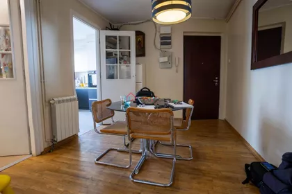 Kalenić pijaca | 4zida.rs