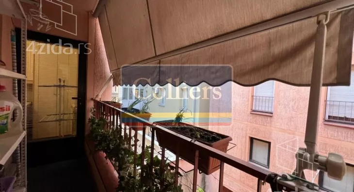 Petosoban stan | 4zida