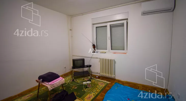5-etažna kuća | 4zida