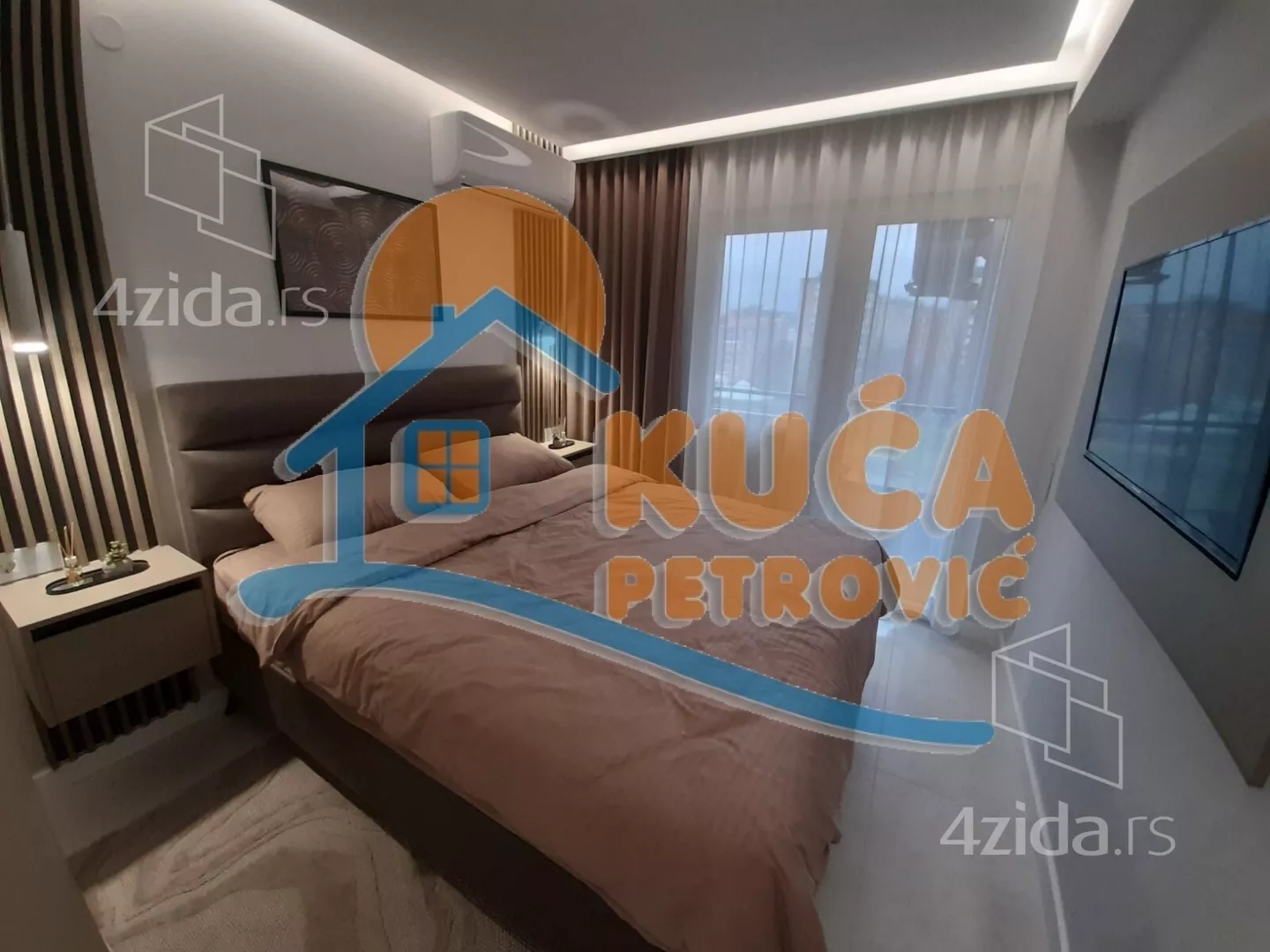 Dvoiposoban stan | 4zida