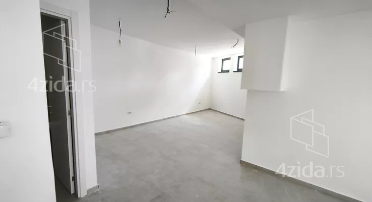 Lokal | 4zida