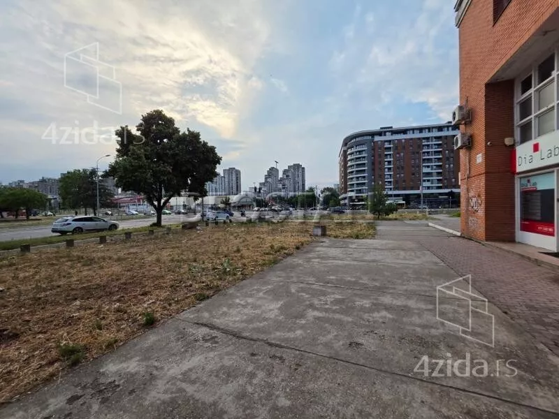 Lokal | 4zida