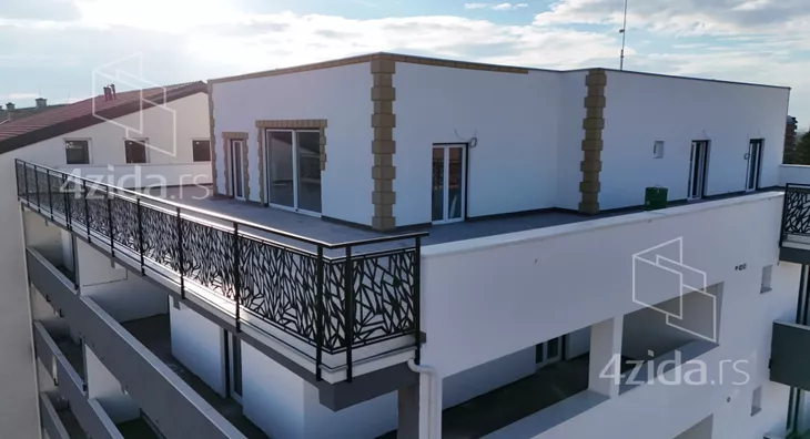 Petosoban stan | 4zida