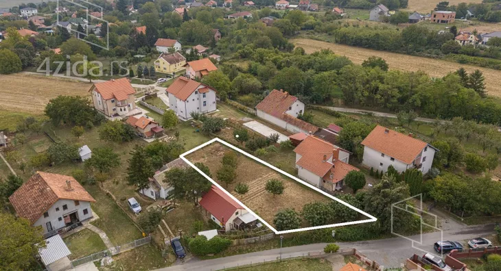 Građevinsko zemljište | 4zida