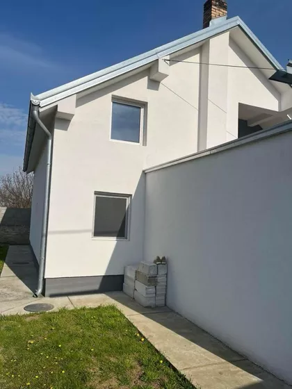 Surčin (mesto) | 4zida.rs