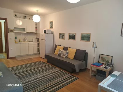 Kraljevačka | 4zida.rs