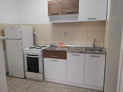 Heroja Pinkija | 4zida.rs