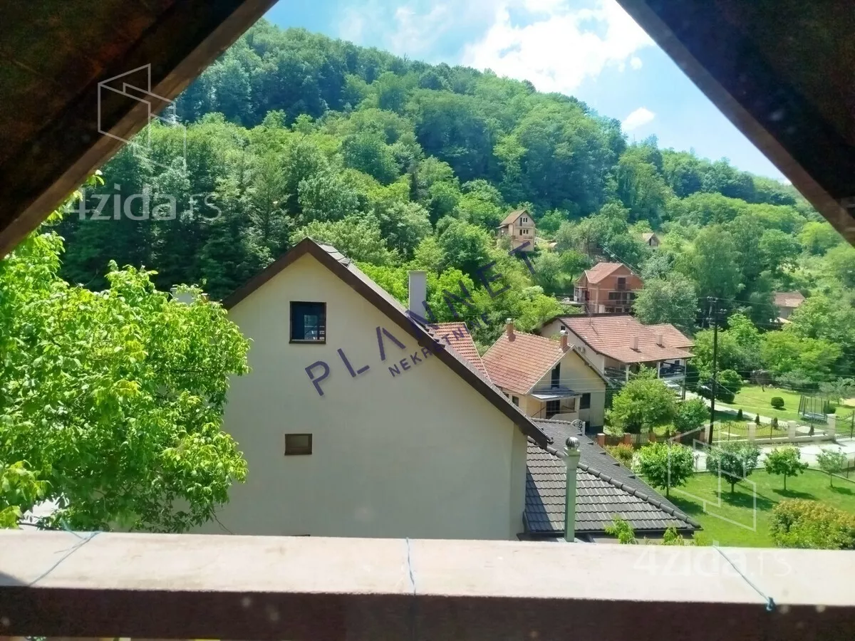 3-etažna kuća | 4zida