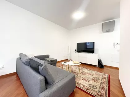 Jovana Ćirilova | 4zida.rs