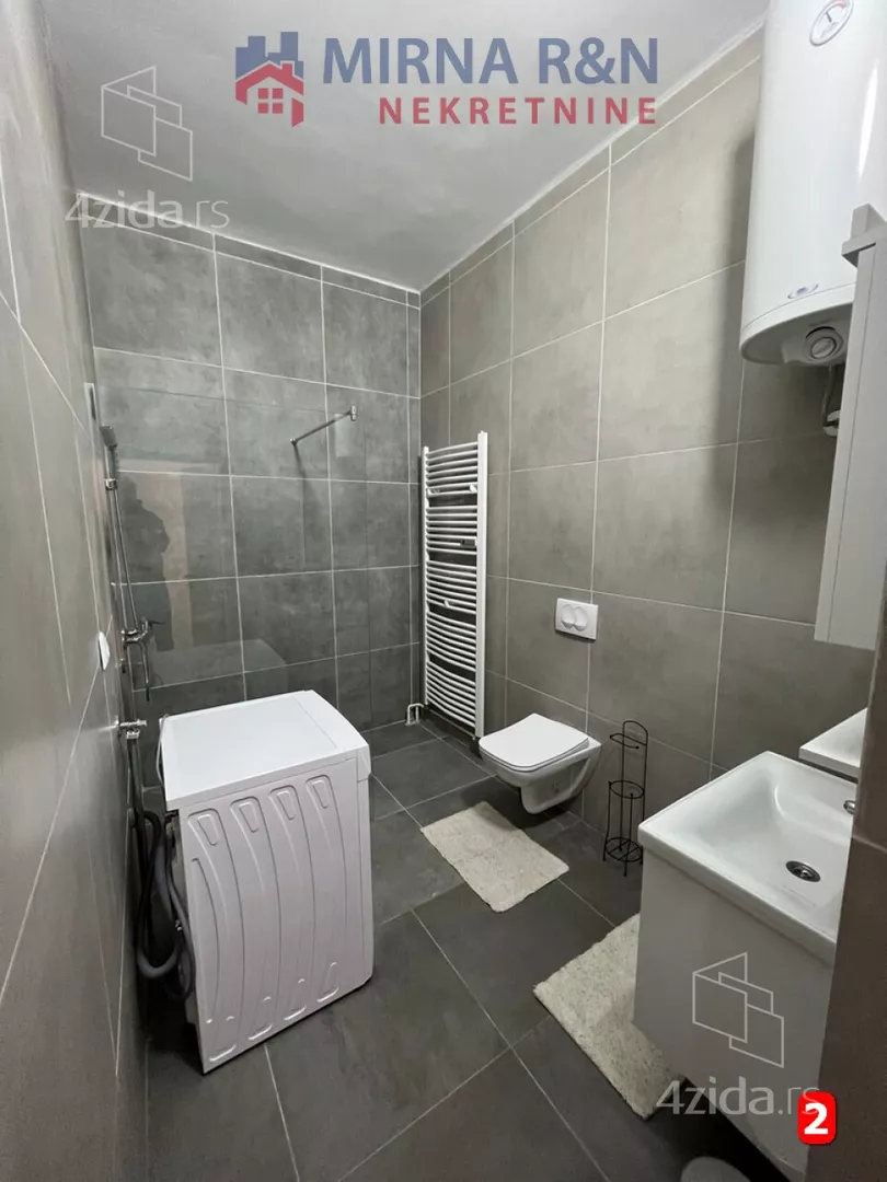 Četvoroiposoban stan | 4zida