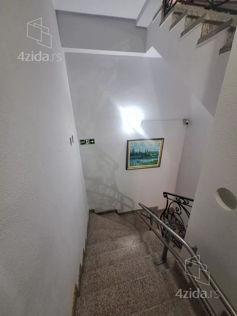 Garsonjera | 4zida