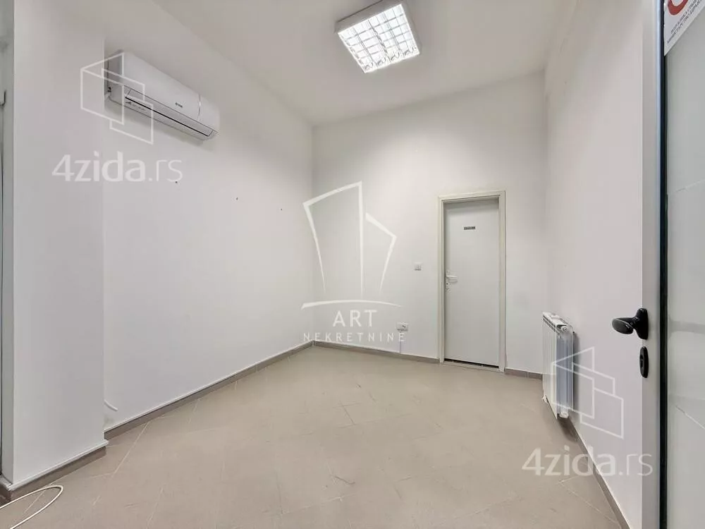 Lokal | 4zida