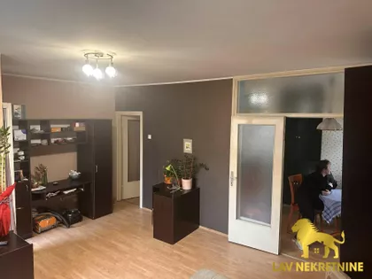 PARISKE KOMUNE | 4zida.rs