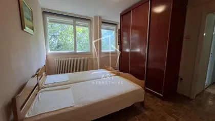 Pariske komune | 4zida.rs